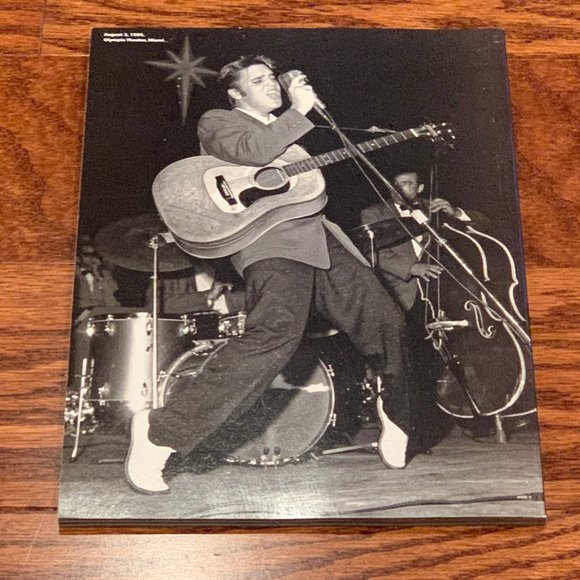 Collectable Elvis Magazines - Picture 10 of 12